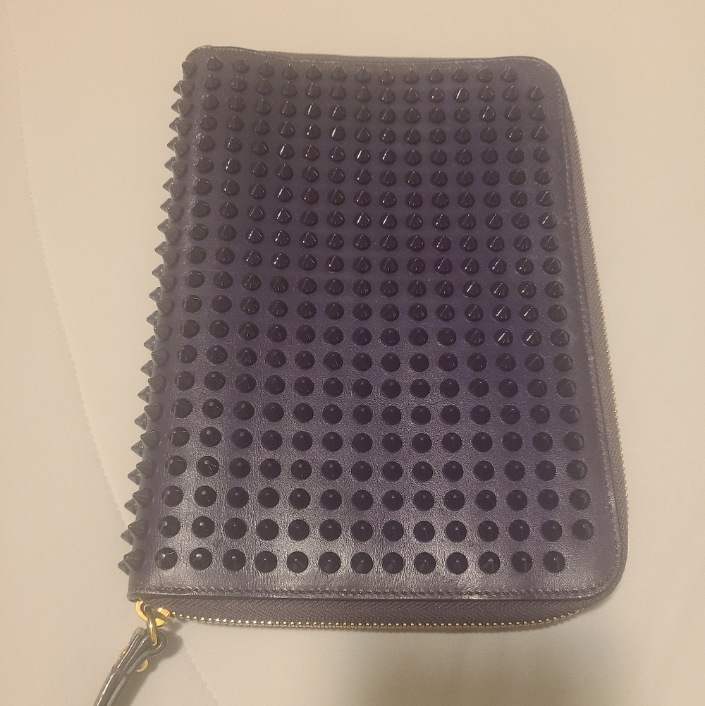 LOUBOUTION WRISTLET - Picture 2 of 11